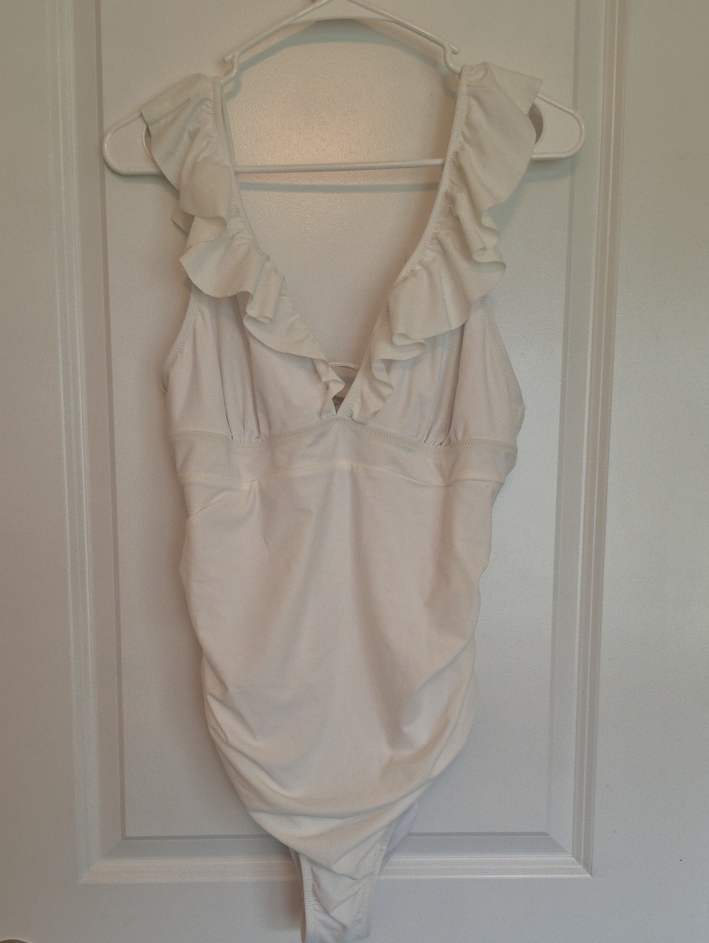 Cupshe Ivory Ruffle V-Neck One-Piece Swimsuit